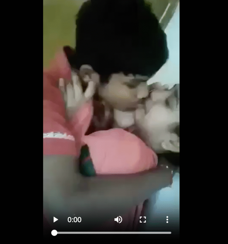 ছোট্ট প্রেমিক প্রেমিকা কিস দুধ টুপাটিপি গোপন ভিডিও